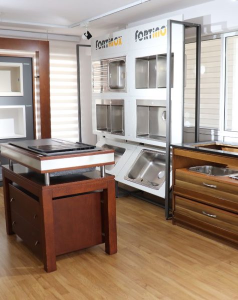 chrysanthou-ceramics-showroom (8)